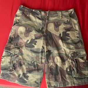Camo Foot Locker Cargo Shorts Sz 34